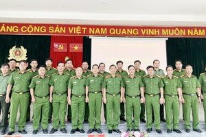 HCMC organizes training courses on firefighting, rescue for police officers