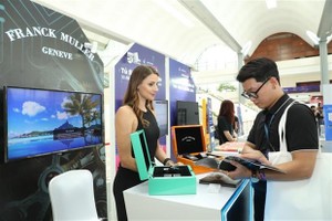 First Vietnam Blockchain Summit opens