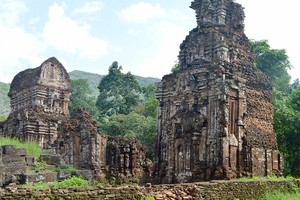 Website provides VR details of My Son World Cultural Heritage