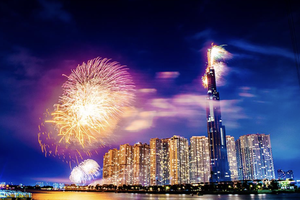 Fireworks to light up HCMC skies on New Year’s Eve
