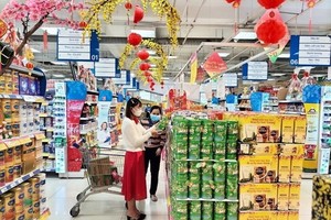 Retail sales of goods, services up 20 percent in January