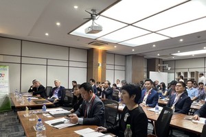 Nearly 100 Vietnamese, Singaporean businesses establish trade connection
