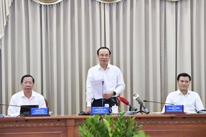 Many solutions to promote HCMC’s economic development