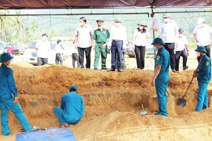 Binh Dinh continues to search for second mass grave at Xuan Son Hill
