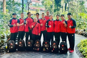 Vietnamese weightlifter clinches gold in men's 55kg world championship