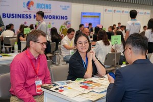 VietnamWood 2023: Boosting trade, innovation in woodworking industry