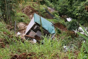 Dak Nong Province suffers widespread subsidence again