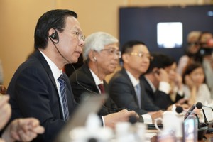 HCMC leaders meet international investors to discuss green growth