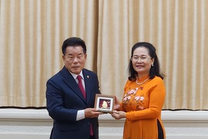 HCMC, Gyeongsangbuk (South Korea) enhance cooperation