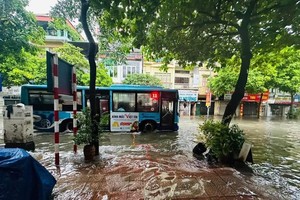 Many areas flooded, at least 3 dead, 6 missing due to Prapiroon circulation