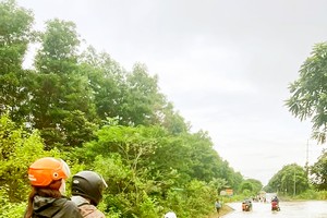 Hanoi still flooded a week after heavy rain