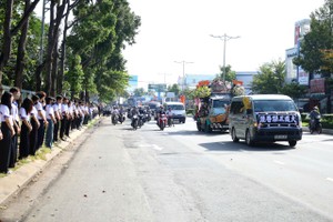 Thousands bid farewell to Prof. Dr. Vo Tong Xuan