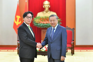 Vietnam’s top leader welcomes RoK President's Special Advisor