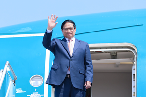 Prime Minister leaves Hanoi for visits to three Middle East countries