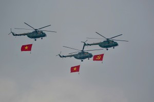 Forces rehearse for parade marking 50 years of national reunification
