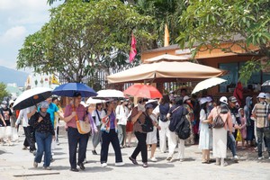 Central Highlands, South Central Coast draw crowds of holidaymakers