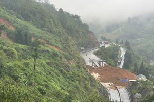 Landslide cuts off key route between Lao Cai and Sa Pa
