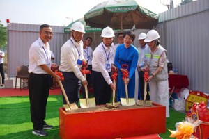 Elevator project launched at elevated stations on HCMC Metro Line No.1