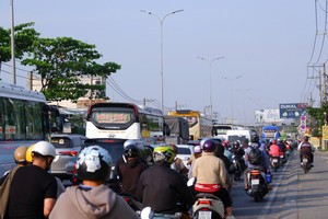 HCMC rushes to prepare motorcycle, motorbike emissions testing network