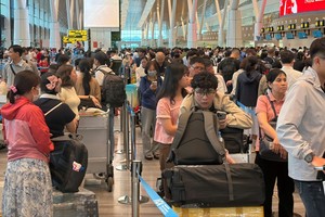 Tan Son Nhat handles 1,038 flights, over 171,000 passengers on February 23