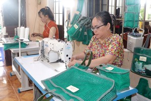 Net scraps transformed into eco-friendly goods 