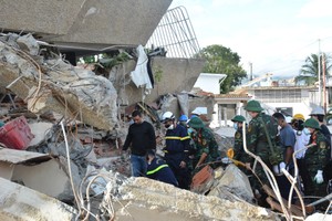 Vietnamese rescue team recovers 11 bodies from earthquake rubble in Venezuela