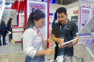 Supporting industry conference links global buyers