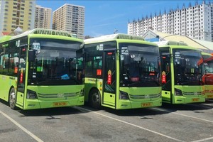 Vung Tau bus route increases services, extends operations until 9:30 p.m.