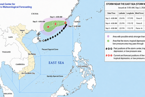 Storm No.5 exits East Sea, heads toward southern China