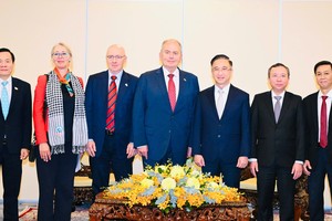 Ho Chi Minh City leaders meet Hungarian Workers' Party delegation
