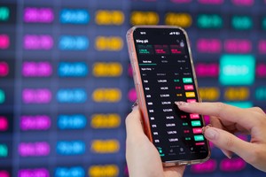 HNX-listed stocks to move to Ho Chi Minh City exchange from December 28