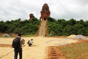 The construction site at Cong Tower
