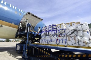 Transporting goods by air at Noi Bai International Airport