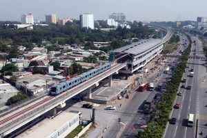 Metro Route No.1 is completing its architecture (Photo: SGGP)