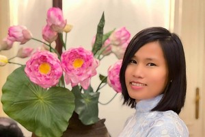 Overseas Vietnamese woman with meaningful community activities