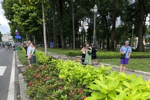 The green space along Le Duan Street in District 1