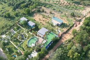 One of the solid accommodation structures near Ban Tien Lake