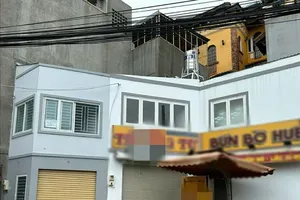 A house on Cach Mang Thang Tam Street in District 3 of HCMC with abnormal shape as the effect of a street expansion project