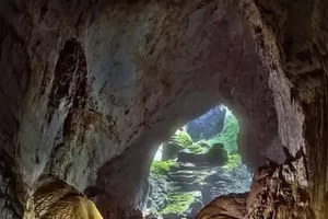 Son Doong, the world’s largest cave, is a centerpiece of the extraordinary transboundary heritage site of Phong Nha – Ke Bang and Hin Namno 