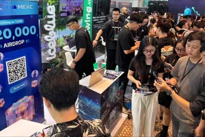 Young people are learning about digital asset development at an event (Photo: SGGP) 