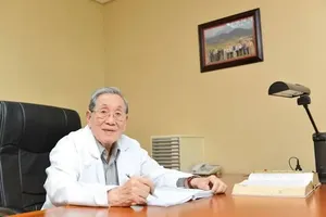 Visionary medical pioneer Prof Nguyen Dinh Hoi passes away at 92