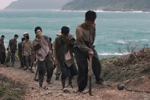 A scene from the highly anticipated film “Sound across the Ocean”, which is screened during this year’s Film Week commemorating the 79th anniversary of War Invalids and Martyrs’ Day (Photo: Provided by the film crew)