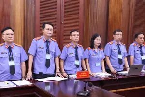 Prosecutors are exercising prosecutorial rights and supervising the trial of 227 defendants in VN10 Case (Photo: SGGP/Song Mai)