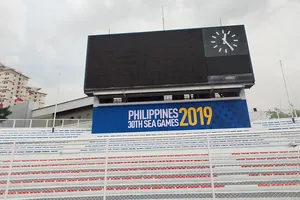 Băng rôn duy nhất về SEA Games tại sân vận động Rizal Memorial Sport Complex. Ảnh: DŨNG PHƯƠNG