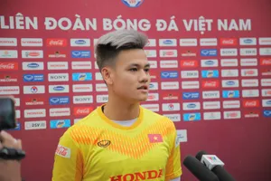 Hồ Tấn Tài trả lời phỏng vấn. Ảnh: Anh Trần