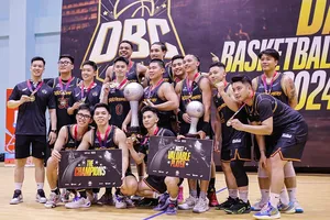 Đội 98 DREAMS giữ tiếp tục giữ Ngôi vương khi giành chức Vô địch Danang Basketball Championship 2024. Ảnh: Quỳnh Mai