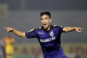 Tiến Linh tỏa sáng với bàn thắng quyết định cho đội B.Bình Dương. Ảnh: ĐỨC DUY