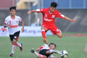 HA.GL vượt qua Lng An để sớm lấy vé vào bán kết. Ảnh: NGUYỄN NHÂN