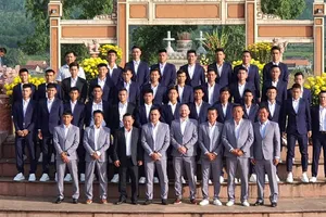 Đội Bình Định tại Đài Kính Thiên vào sáng 4-2. Ảnh: Anh Trần