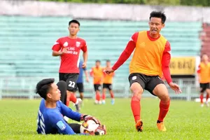 Long An tích cực đá tập huấn trong thời gian qua. Ảnh: Anh Tuấn